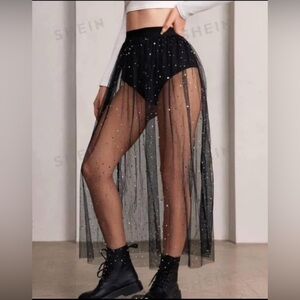 New Women’s skirt size M